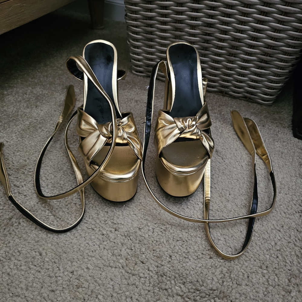 Women's Gold Platform Sandals w/Ankle Wrap, Size 9